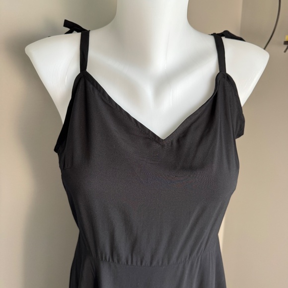 GAP New Sleeveless Fit & Flare Cami Dress Black Small Tie Straps Cocktail Summer - Picture 4 of 16